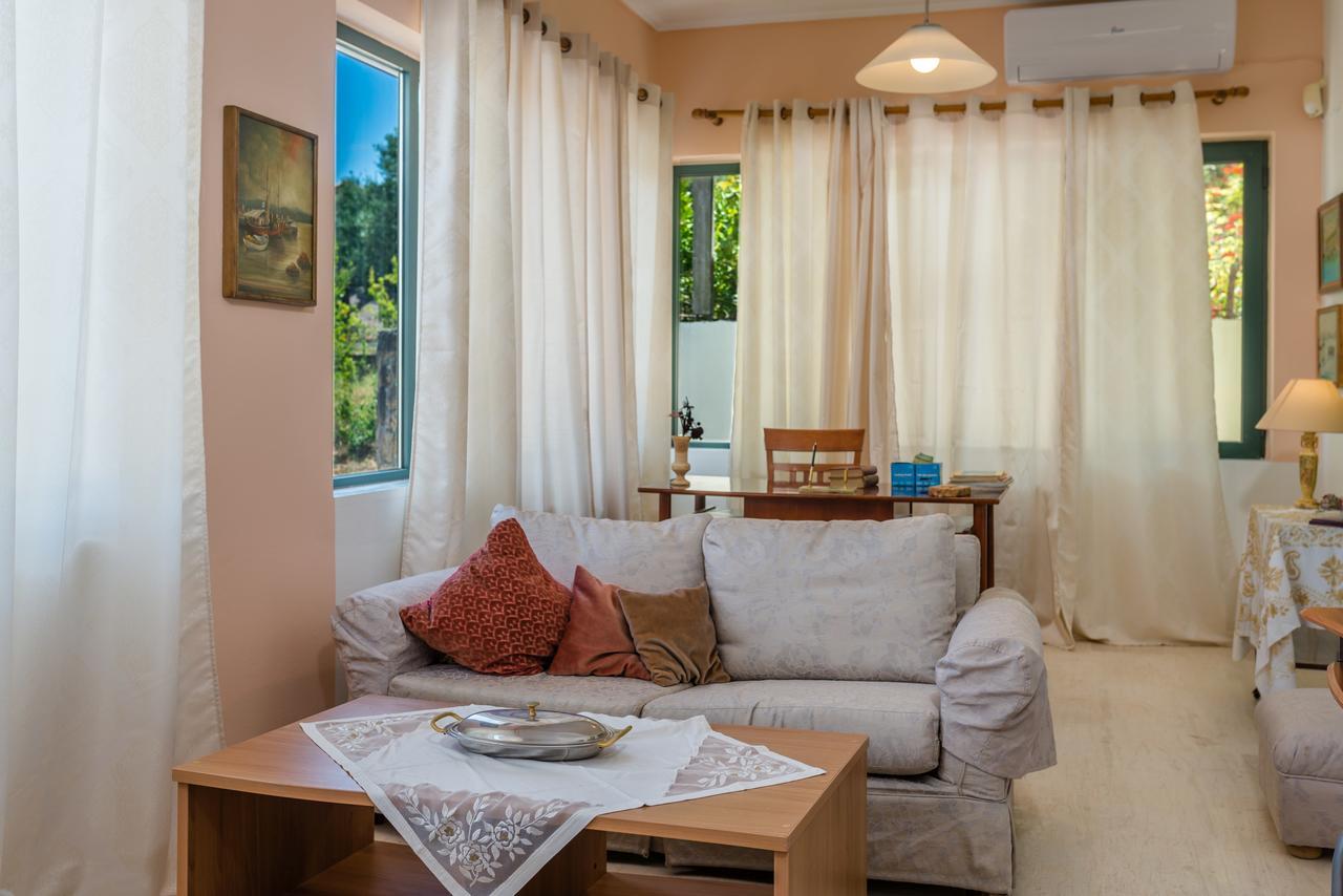 Le Reve Apartment Akrotiri  Buitenkant foto